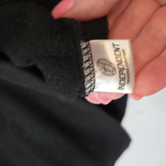 Independent TRADING CO WOMENS MOM LS BLACK HOODIE PTP 18IN APPROX MEDIUM? MAYBE - Picture 3 of 3